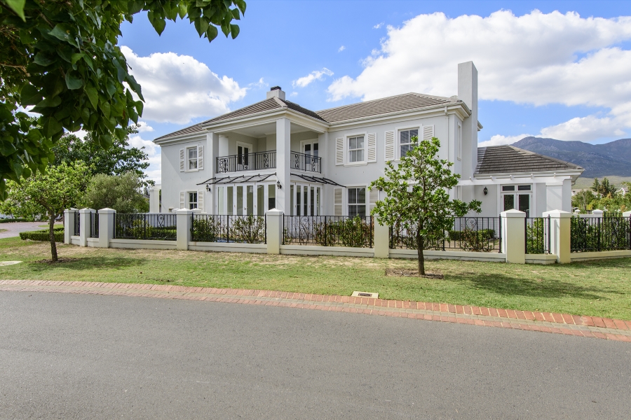 4 Bedroom Property for Sale in Val De Vie Estate Western Cape